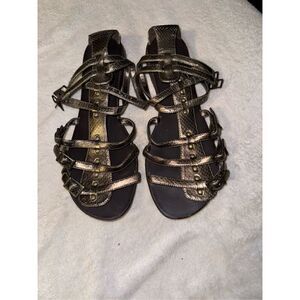 Mossimo strappy sandals size 8